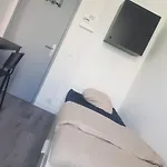 Chambre Meublee